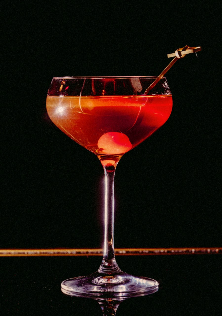 Recipe: 6cl Rittenhouse Rye 2cl Antica Formula 2 Dashes Angostura Bitters